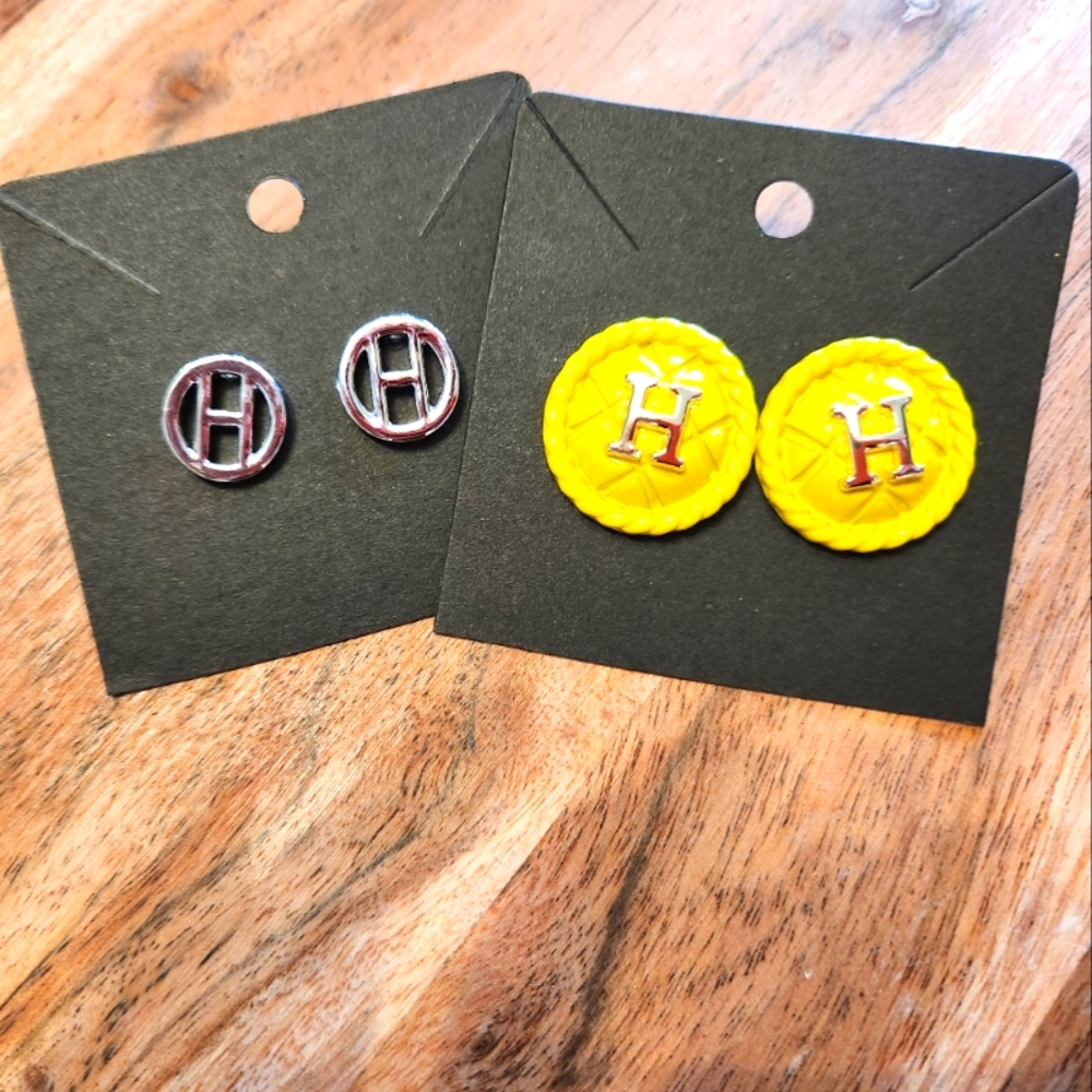 NWT Fashion "H" Earrings